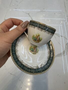 6 Kişilik porselen kahve fincan takımı