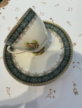 6 Kişilik porselen kahve fincan takımı