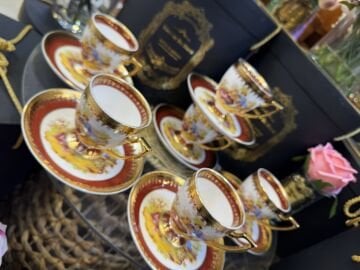 6 Kişilik porselen kahve fincan takımı